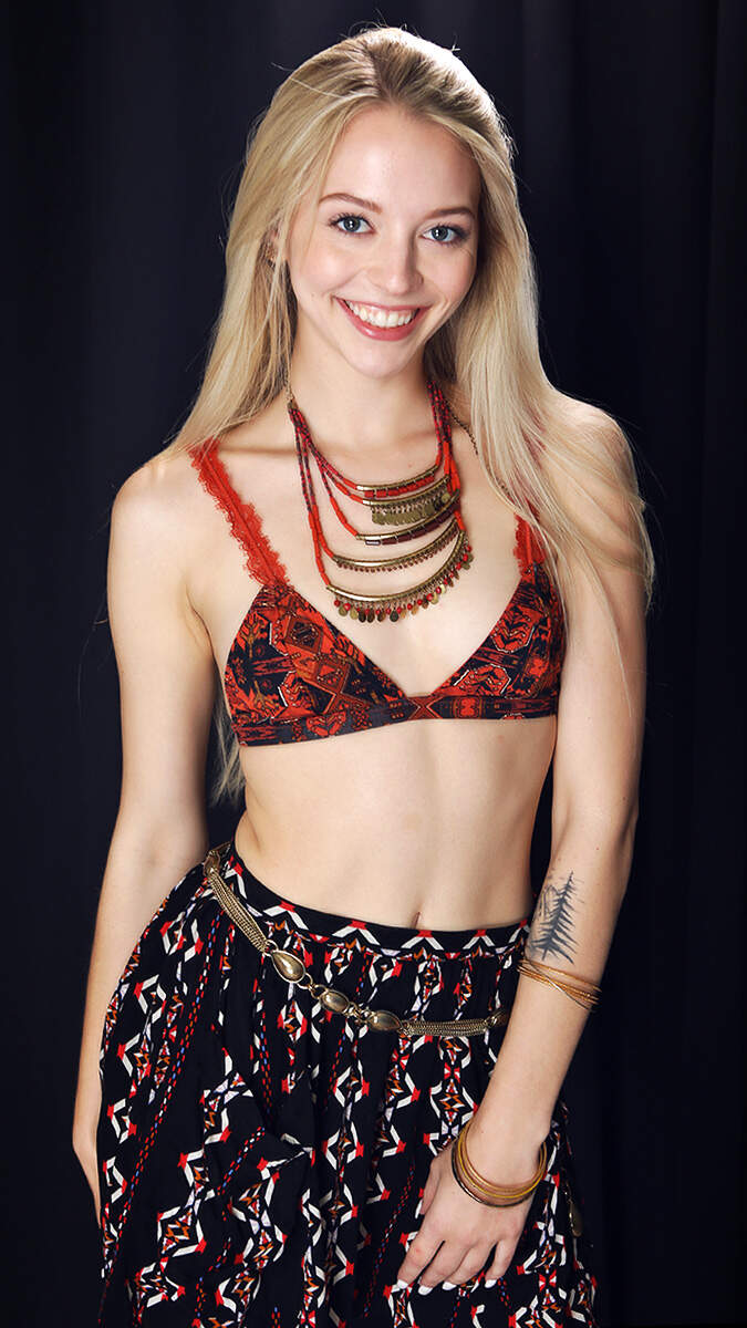 Lily Larimar - Adult Model